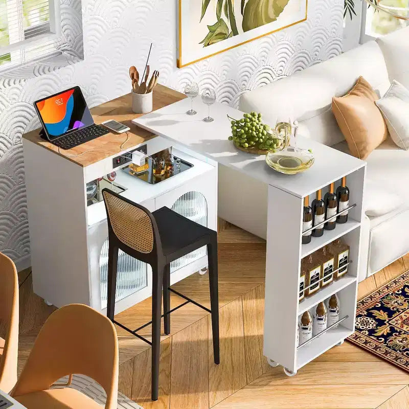 Îlot de cuisine roulant blanc sur roulettes avec compartiment de rangement à table extensible et 3 étagères latérales ouvertes pour cuisine et salle à manger