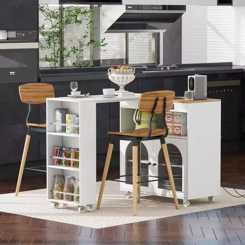 Îlot de cuisine roulant blanc sur roulettes avec compartiment de rangement à table extensible et 3 étagères latérales ouvertes pour cuisine et salle à manger