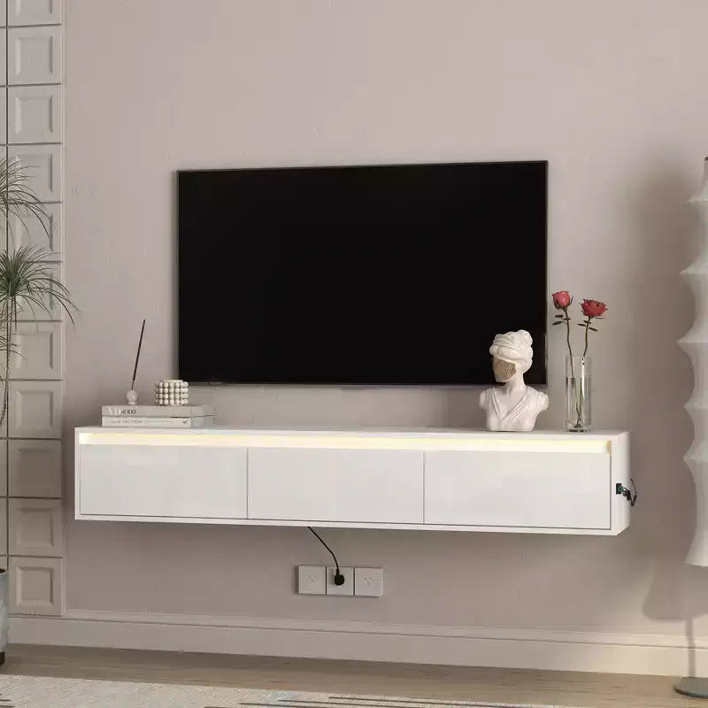 Meuble TV mural flottant de 65 pouces avec lumières LED et prise de courant – Blanc brillant