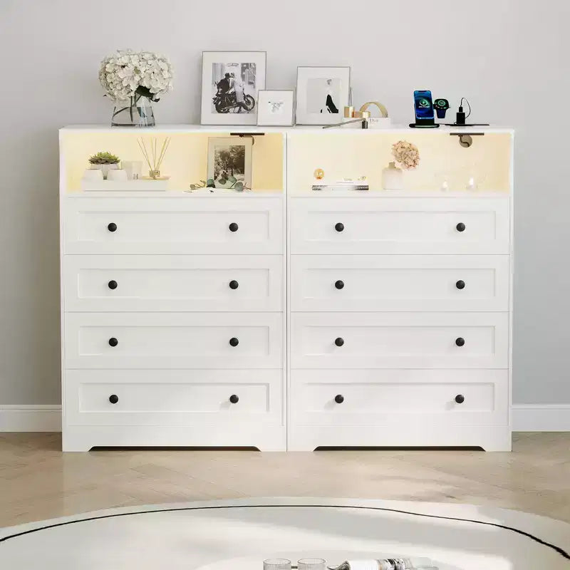 Commode en bois à 4 tiroirs avec lumières LED et station de charge, table de chevet et commode, organisateur de rangement pour chambre à coucher, salon, couloir, placard