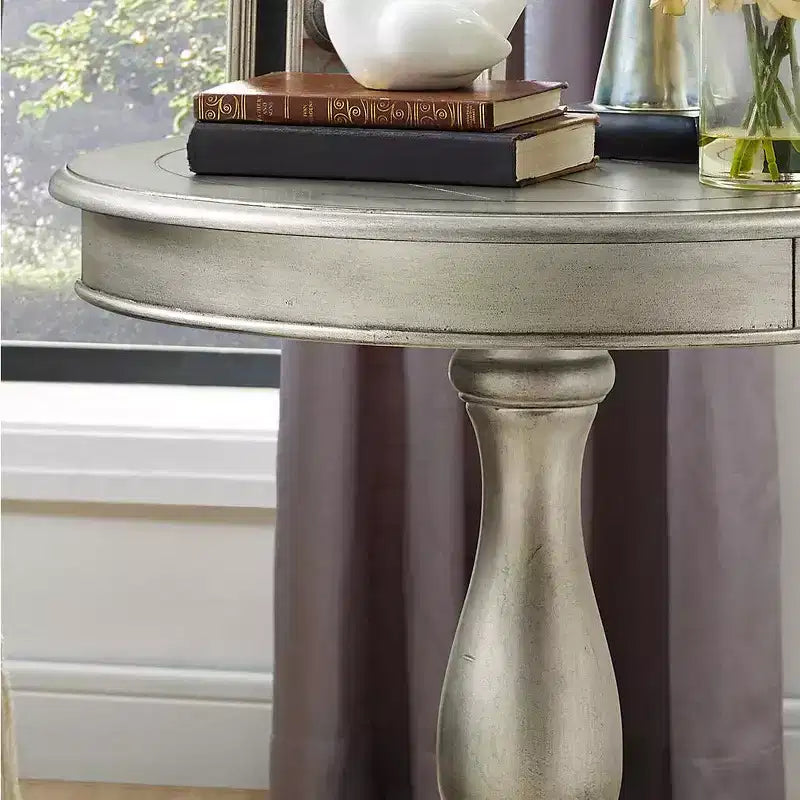 Table d'appoint piédestal ronde en bois 26" – Fini champagne, pieds sculptés